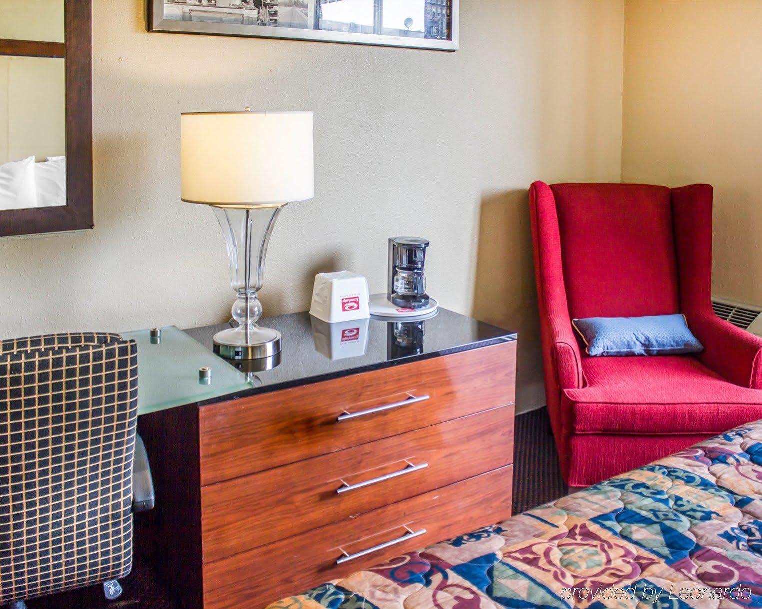 Days Inn Clearfield Bagian luar foto