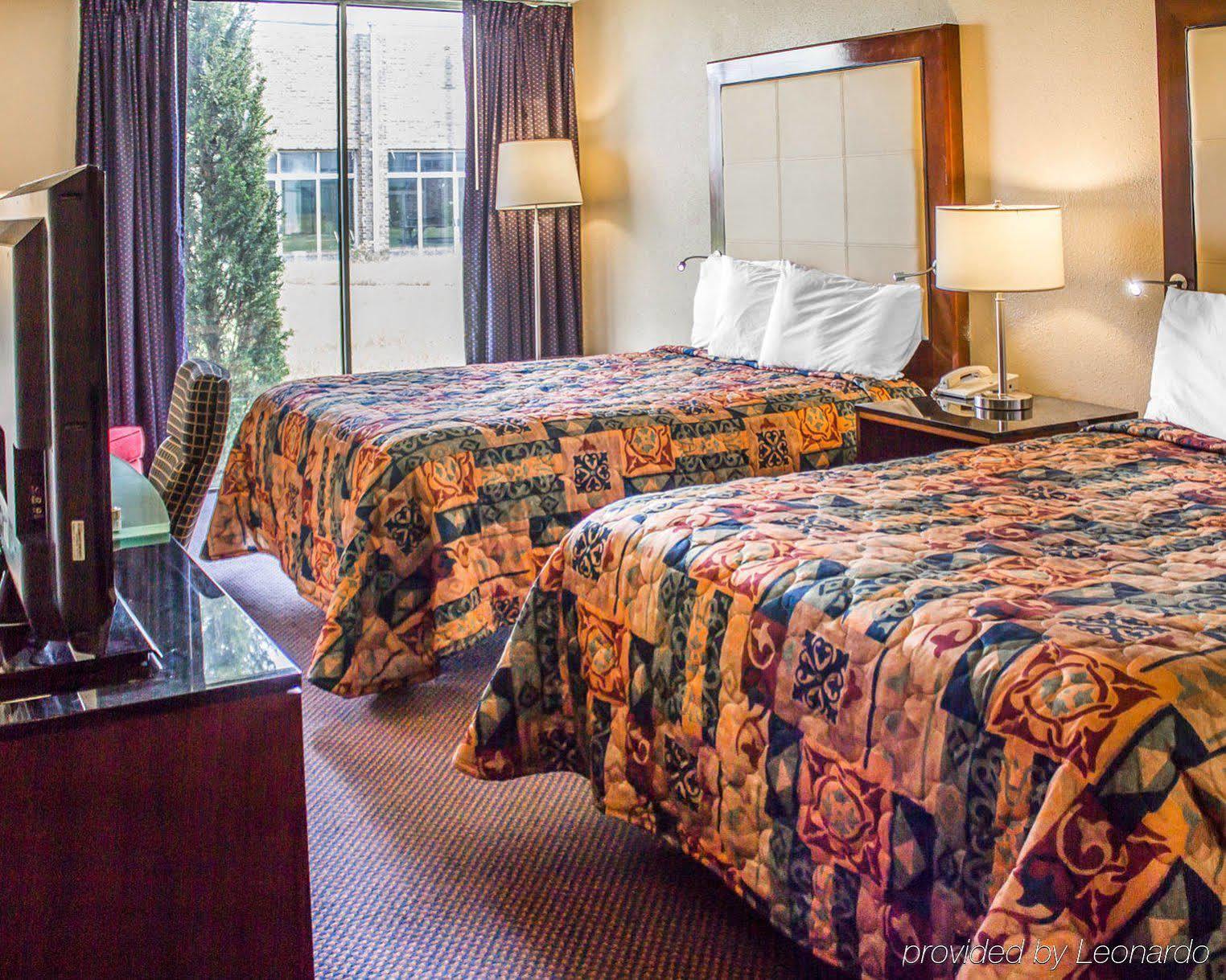 Days Inn Clearfield Bagian luar foto